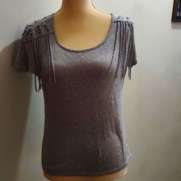 Deb,‎ Women's size S Boho Western Gray top fringed studded on shoulders - Picture 1 of 5